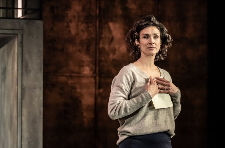 Indira Varma gives a memorable performance as Lady Macbeth in a current production in Washington, D.C.