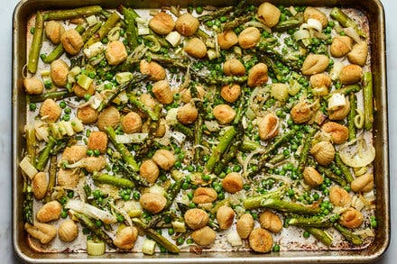 Sheet-Pan Gnocchi With Asparagus, Leeks and Peas