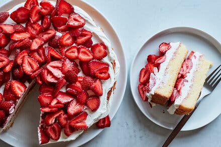 Strawberry and Cream Layer Cake